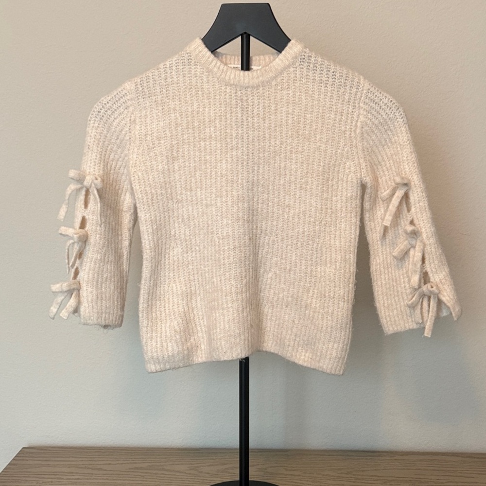Zara Cream Sweater with Sleeve Ties - Picture 1 of 4